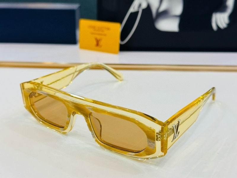 LV Sunglasses 905